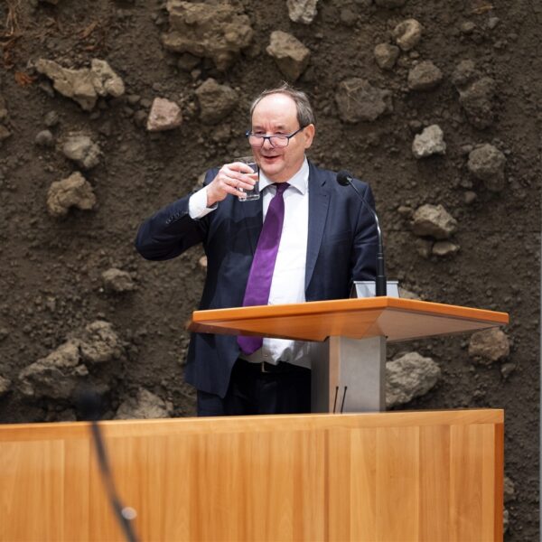 Hans Vijlbrief: 'We hebben geen regering, we hebben vier hokjes die zeggen dat ze samenwerken'