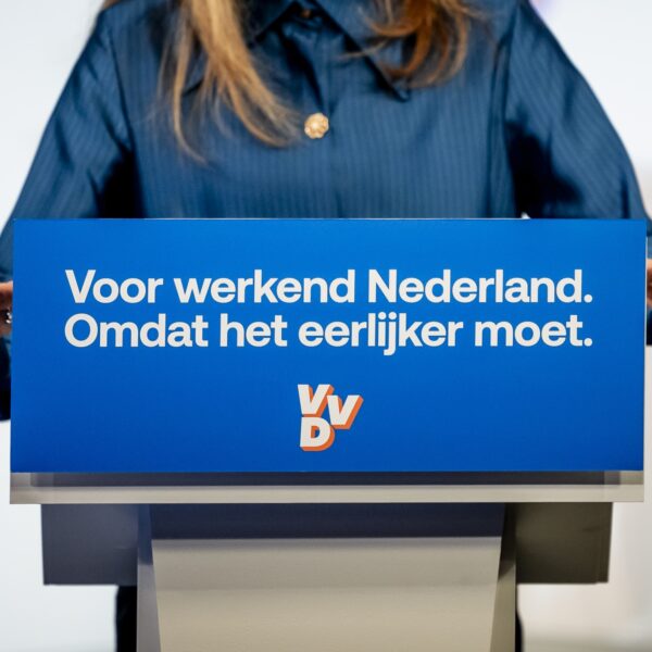 Oud VVD-campagnestrateeg Bas Erlings over campagne voeren: 'Feiten doen er niet toe'