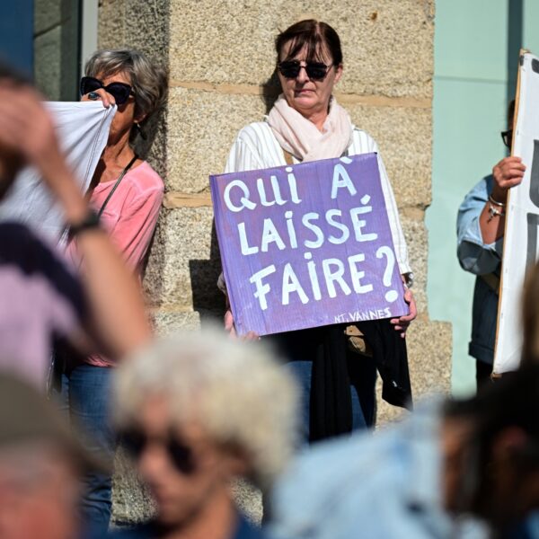 Podcast De Dag: Le Scouarnec, de arts die honderden kinderen misbruikte