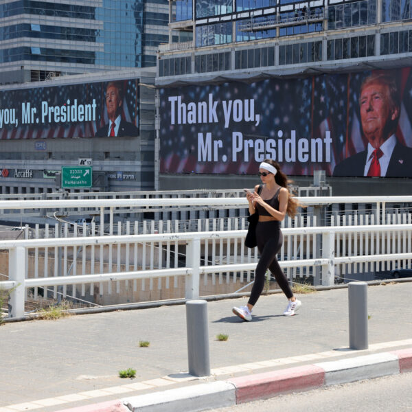 VS schieten Israël te hulp: 'Wereldleiders beginnen door te krijgen hoe je Trump kunt uitspelen'