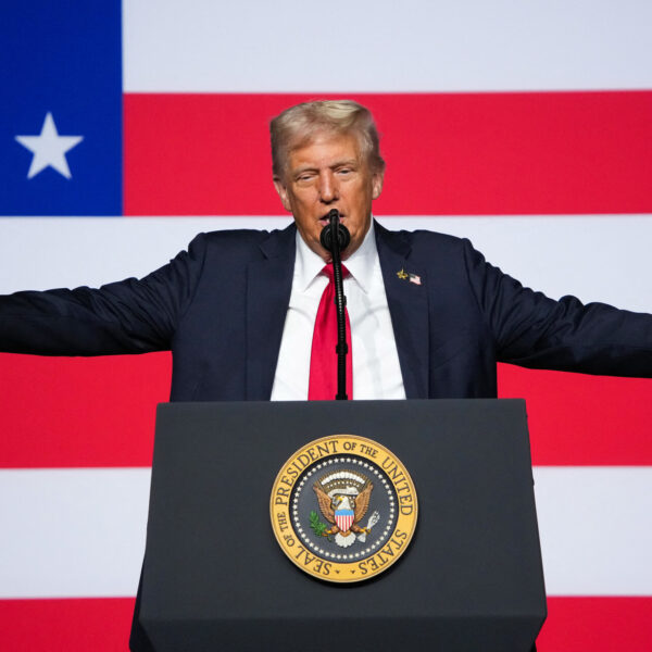 Dick Berlijn: 'Trump misbruikt nu zelfs leger voor eigen politieke wil'