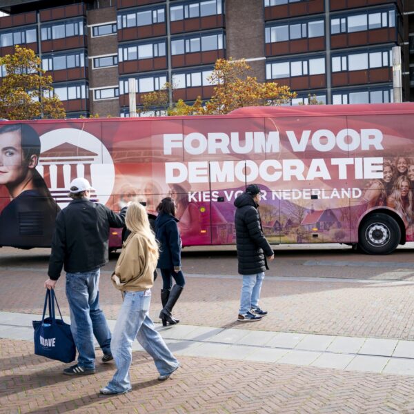 Extreemrechtse mensen op lijsten Forum voor Democratie: 'Iedereen haalt z'n schouders erover op'