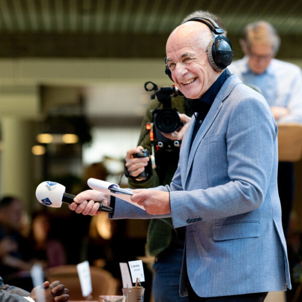 Dit is het Groot Dictee der Nederlandse Taal 2025