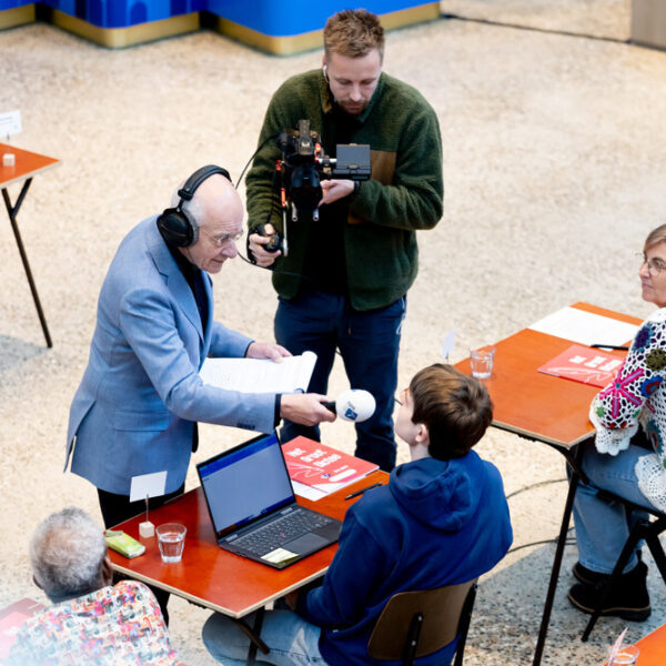 Hoeveel fout heb jij? Lees hier de nakijkinstructie van het Groot Dictee 2025