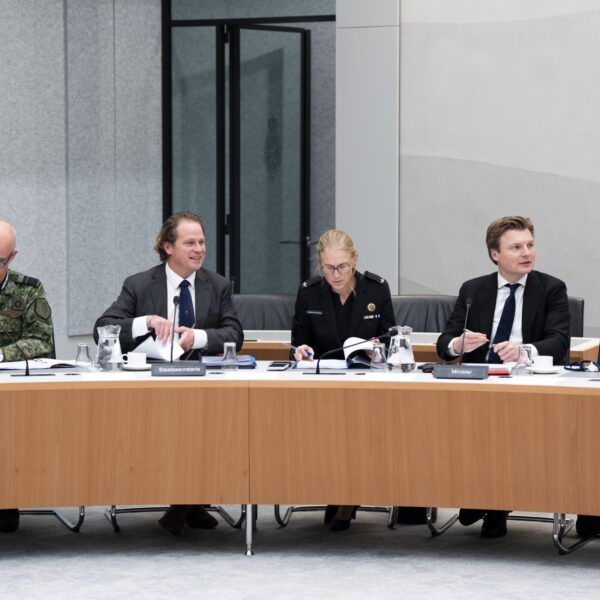 Podcast De Dag: tegen welke drones wapenen we ons?