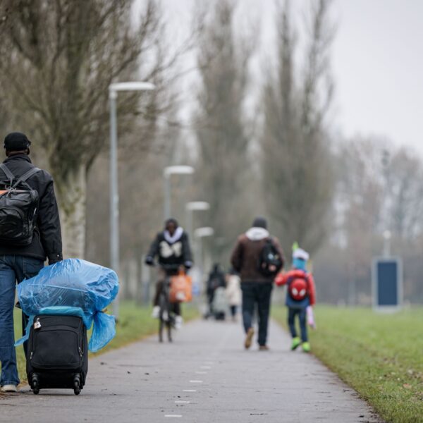 Wordt wachttijd voor asielzoekers door nieuwe regels straks nóg langer? 'Onmenselijk'