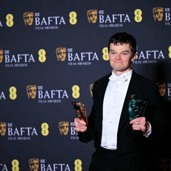 Podcast De Dag: Schelden, tics en onbegrip: Tourette in de bioscoop