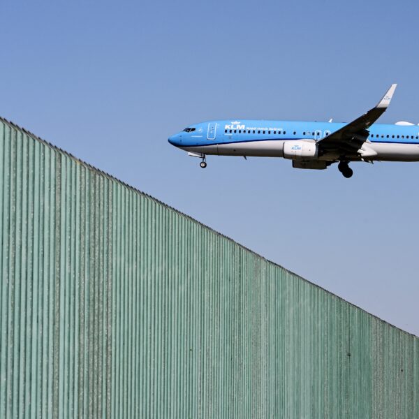 Podcast De Dag: de kerosine-crisis en hoe de oorlog het vliegverkeer treft