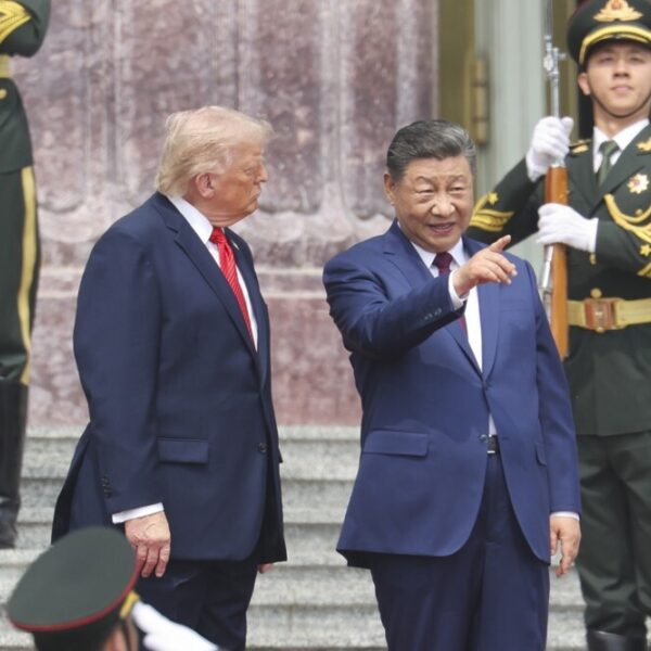 Amerika staat zwakker tegenover China: 'Vrees in de VS dat Trump zich laat inpalmen'