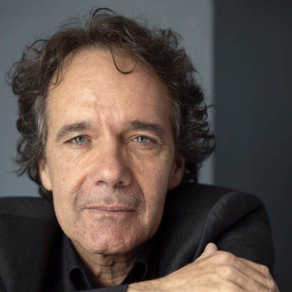 Historicus René van Stipriaan maakt zich zorgen over de toekomst van de democratie