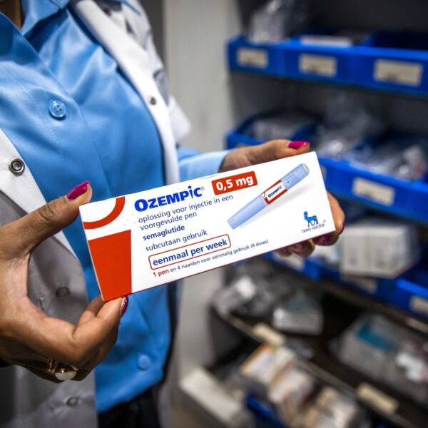 Afslankmedicatie oplossing voor overgewicht? 'Moet geen vrijkaartje tot volvreten worden'
