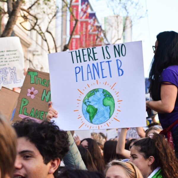 'Klimaat is op de achtergrond geraakt tijdens verkiezingen, terwijl politiek nu moet ingrijpen'