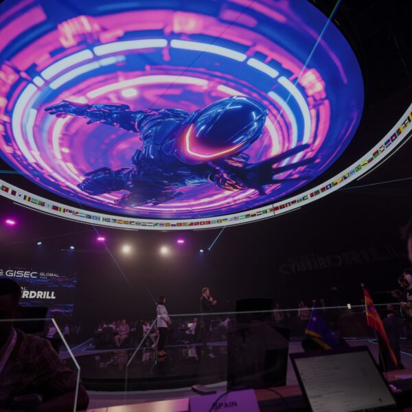 Cybercriminaliteit tegengaan? 'Geen nieuwe wet nodig, bestuurders moeten belang van security inzien'