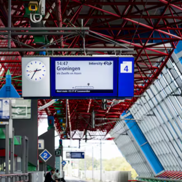 'Hoe dom kun je zijn!': frustratie over in de koelkast zetten van Lelylijn groeit