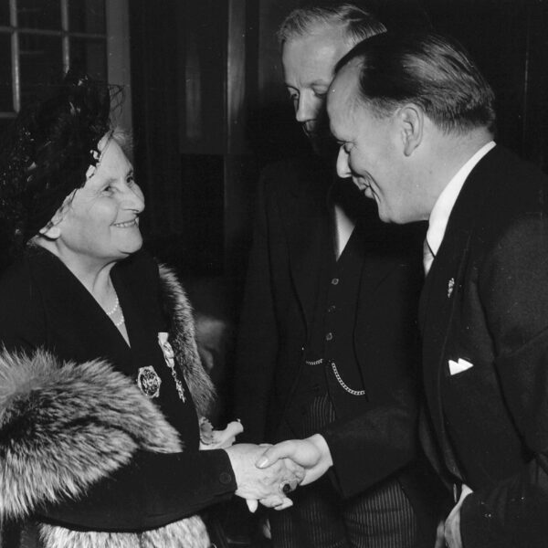 Amsterdam 750 jaar: 'Een rijke geschiedenis waar ook vrouwen onderdeel van uitmaken'