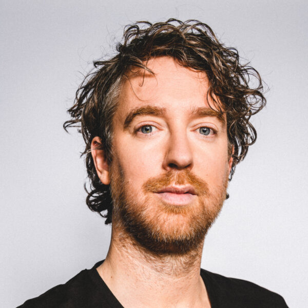 Niels van der Laan over de beginjaren: 'Jeroen Woe en ik werden uitgejoeld, letterlijk'