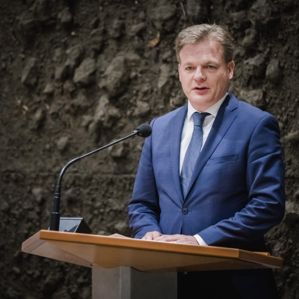 Hoogleraar staatsrecht Voermans tegen Omtzigt: 'Schiet op en pas op!'