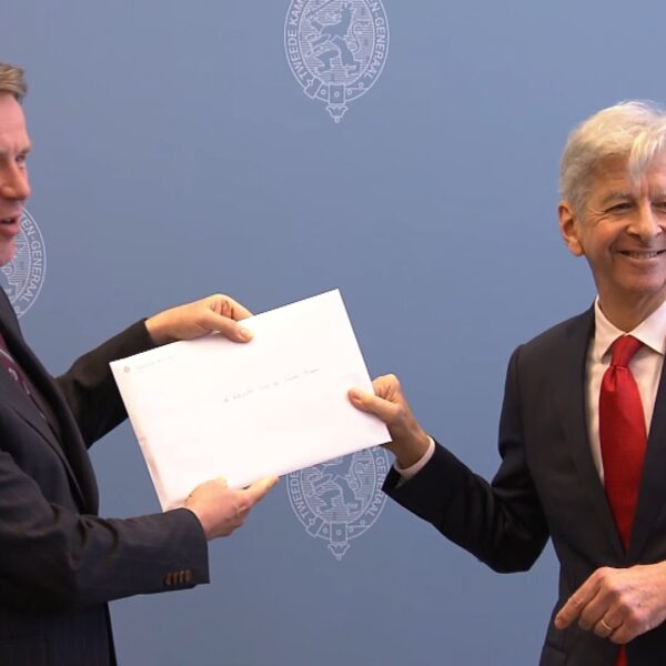 Podcast De Dag: lezen in Plasterks eindverslag