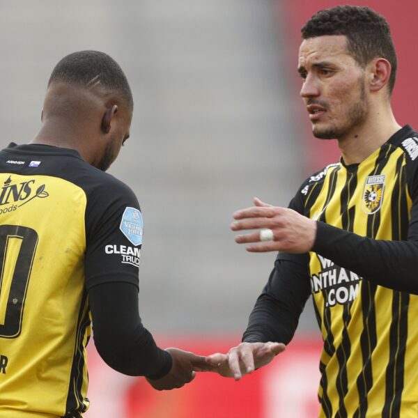 Kan Vitesse nog voortbestaan in het profvoetbal? 'Doet me pijn dat we in deze situatie zitten'
