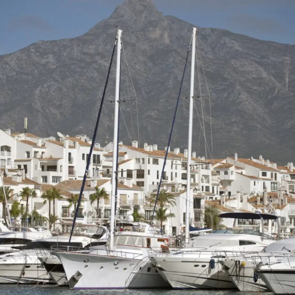 Eerste aanhouding via nieuwe tiplijn in Spanje: voortvluchtige Nederlander opgepakt