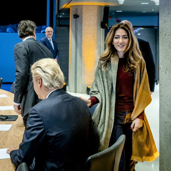 Oud-vakbewindsman tegen PVV, VVD en NSC: zet emotie opzij en ga om tafel