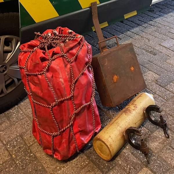 Van onderwaterscooters tot magnetische kisten: drugscriminelen worden steeds creatiever