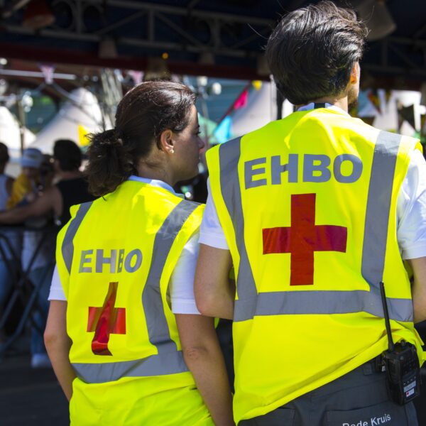 Piekmoment in de zomer vergt veel van EHBO'ers: 'Alles wat je maar kan bedenken komt voorbij'