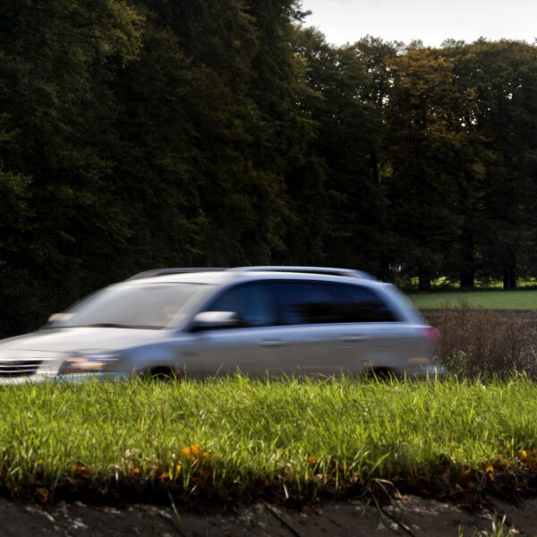 Gemeenten willen zelf flitspalen kunnen plaatsen: 'Handhaving verkeer móét aangepakt worden'