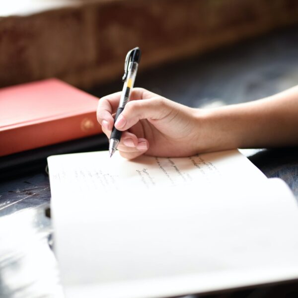 Een ChatGPT-gedicht? 'Ik heb een teiltje nodig'