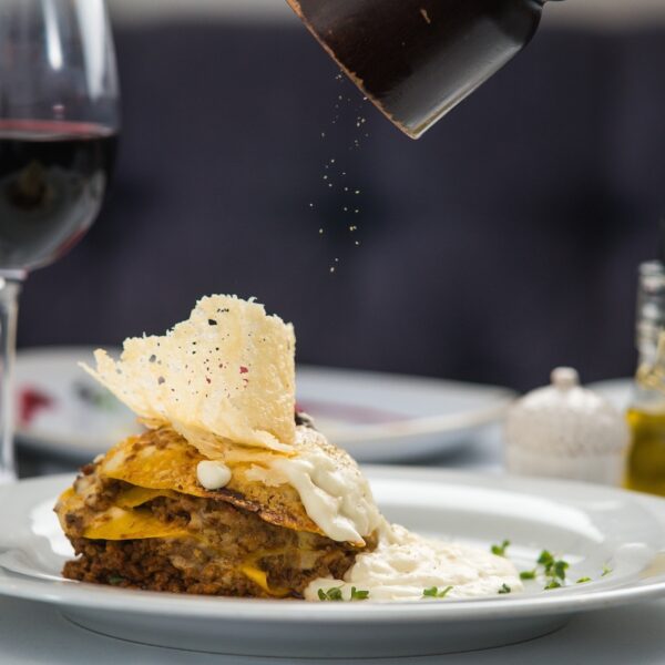 Hoe AI ons kan helpen in de strijd tegen het weggooien van ongeconsumeerd voedsel