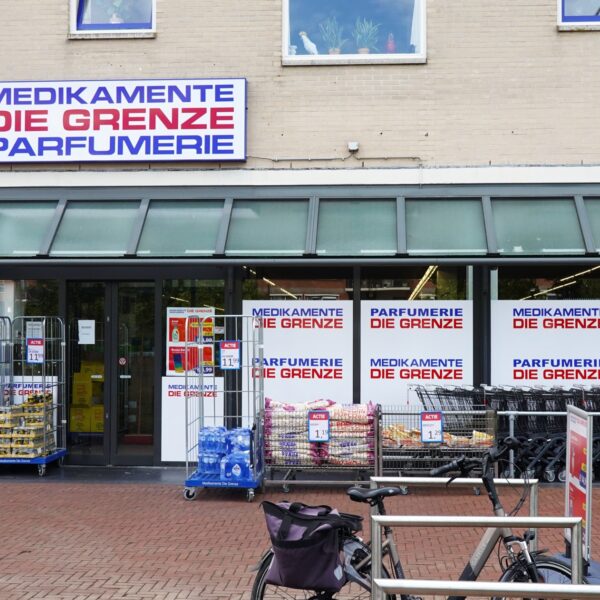 Alles voor een prikkie bij drogisterij Medikamente Die Grenze: hoe kan dat?