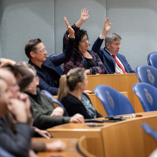 Hoe moet de politiek grote transitieopgaven aanvliegen? 'Schaduwkabinet met deskundigen'