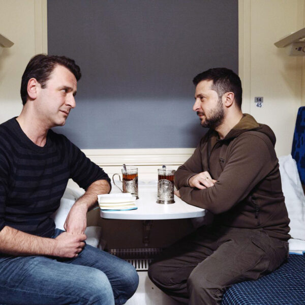 Podcast De Dag: verandert Zelensky in een autocraat?