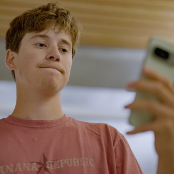 Moet er een social media-verbod voor jongeren ingevoerd worden? 'Het is maar de vraag of het helpt'