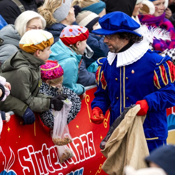 Wat moet je als ouder met al dat snoepgoed rondom de feestdagen? 'Feest is feest, daarna normaal ritme'