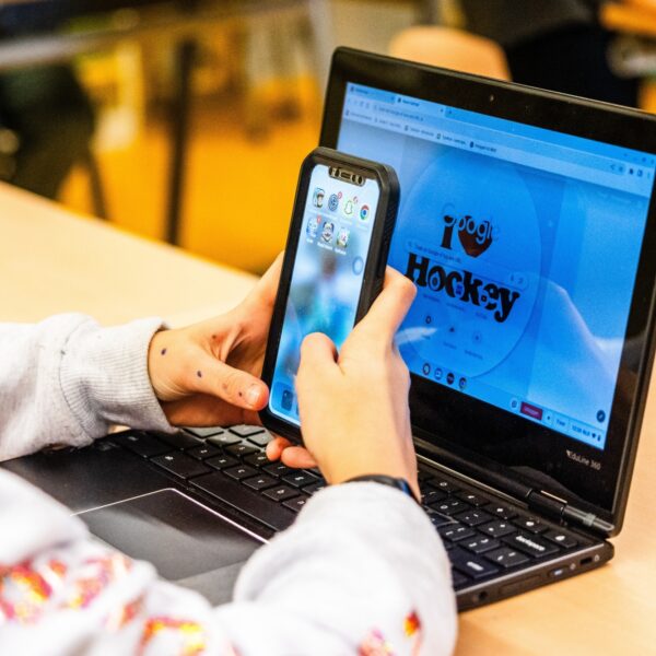 Zijn we te naïef over de negatieve effecten van sociale media? 'Wetgeving is nodig'