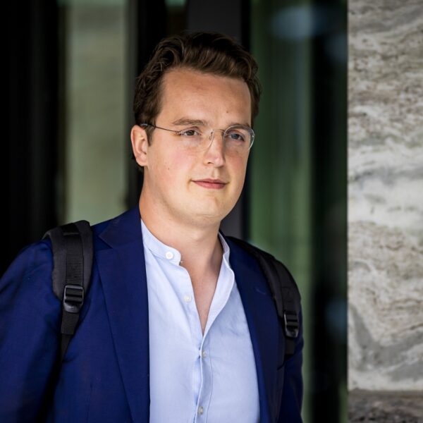 De Sywerts van Europa: wie verdienden in het buitenland aan mondkapjesdeals?