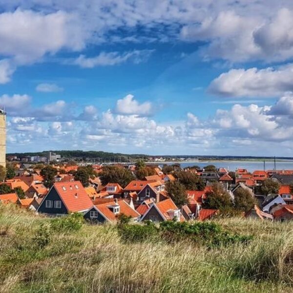 Op Terschelling spoelt steeds meer drugs aan: 'Cocaïne is het nieuwe bier'