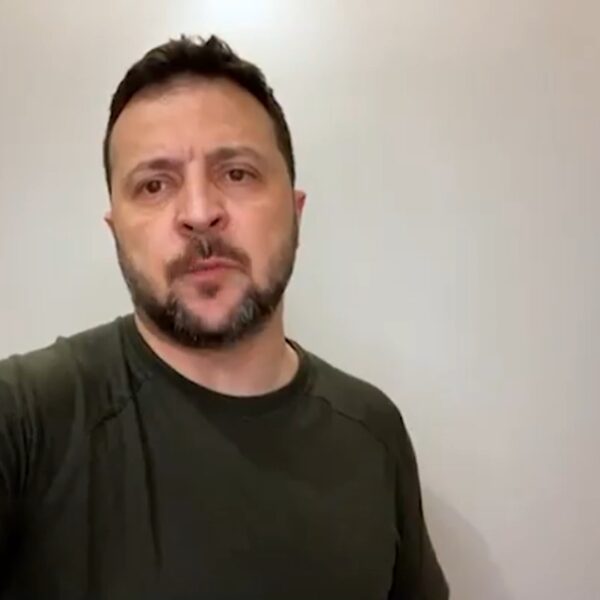 Podcast De Dag: 1000 dagen oorlogspresident Zelensky