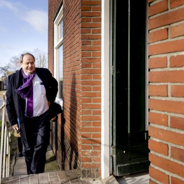 Vijlbrief 'boos' over gasbesluit Groningen: 'Stop met vertragen Eerste Kamer'