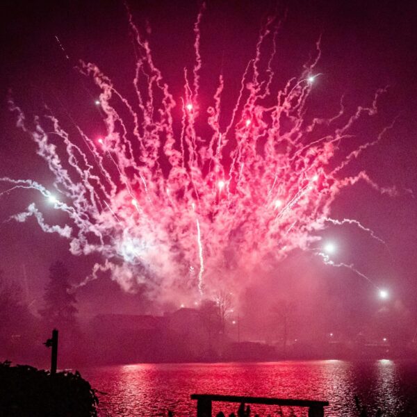 Directeur Veiligheidsregio Rotterdam-Rijnmond pleit voor vuurwerkverbod: 'Hoeveel doden moeten er nog vallen?'