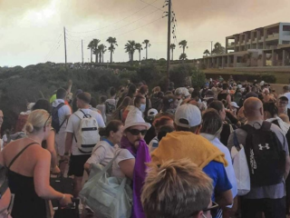 Wat moet je doen als je een vakantie hebt gepland naar Rhodos, Corfu of Evia?