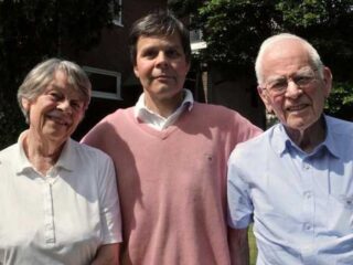 Kees Momma vliegt nu écht uit: nieuwe documentaire onthult hoe zijn leven nu is