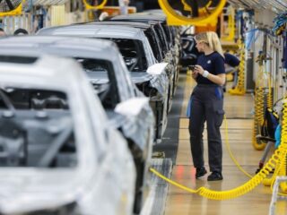 Auto-industrie in crisis: even geen Volkswagen Golfs door naderend chiptekort?