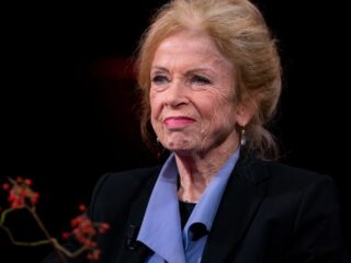 Wat is de nalatenschap van 'Koningin van de talkshow' Sonja Barend?