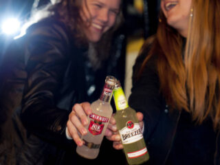 Waarom belandden er veel jongeren op de spoedeisende hulp met een alcoholvergiftiging?