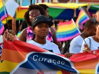 Ophef rondom eerste huwelijk tussen twee vrouwen op Curaçao