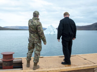 Trump dreigt met invasie van Groenland: ‘De NAVO wordt van binnenuit uitgehold’