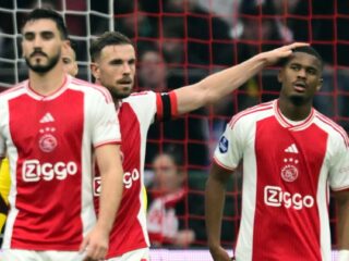 '17-jarige Hato is jongste speler ooit met eigen doelpunt in eredivisie'