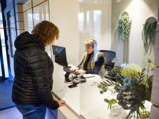 Podcast De Dag: de overgang te lijf met hormonen